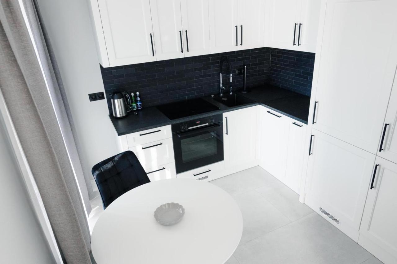 Apartamenty Szkolna ชนิน ภายนอก รูปภาพ