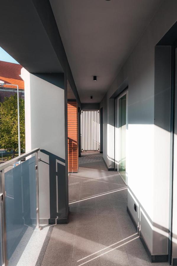 Apartamenty Szkolna ชนิน ภายนอก รูปภาพ