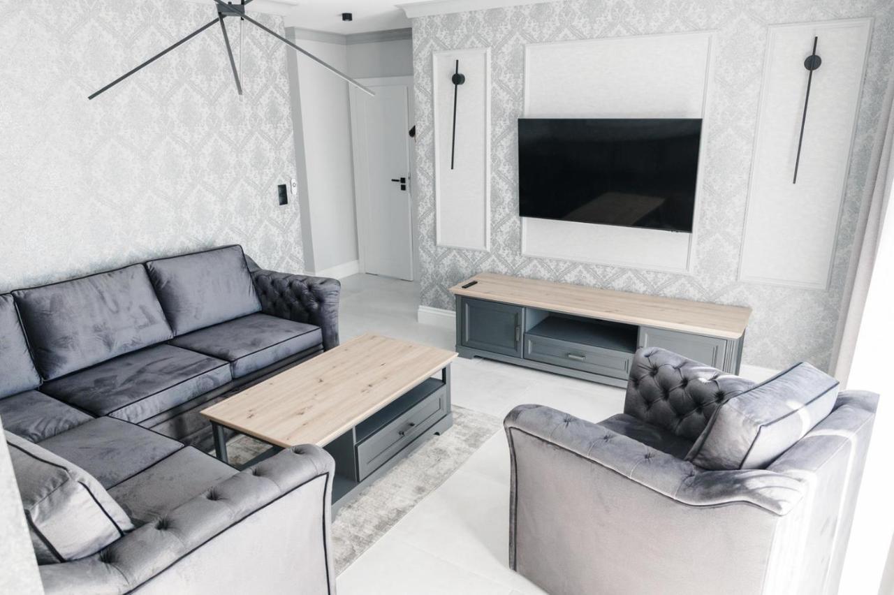 Apartamenty Szkolna ชนิน ภายนอก รูปภาพ