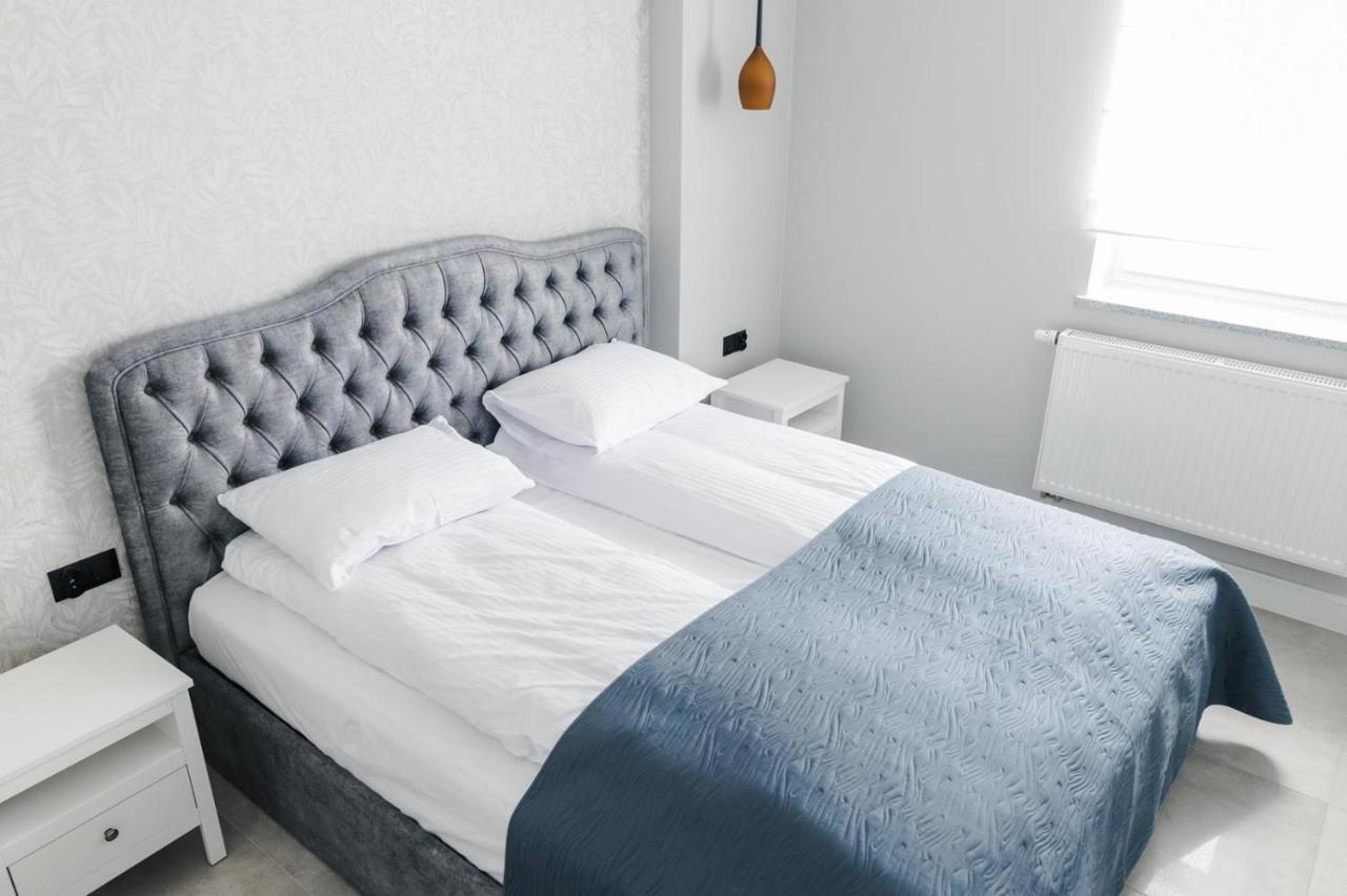 Apartamenty Szkolna ชนิน ภายนอก รูปภาพ