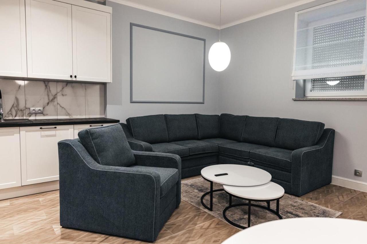 Apartamenty Szkolna ชนิน ภายนอก รูปภาพ