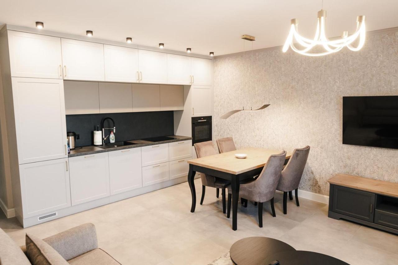 Apartamenty Szkolna ชนิน ภายนอก รูปภาพ