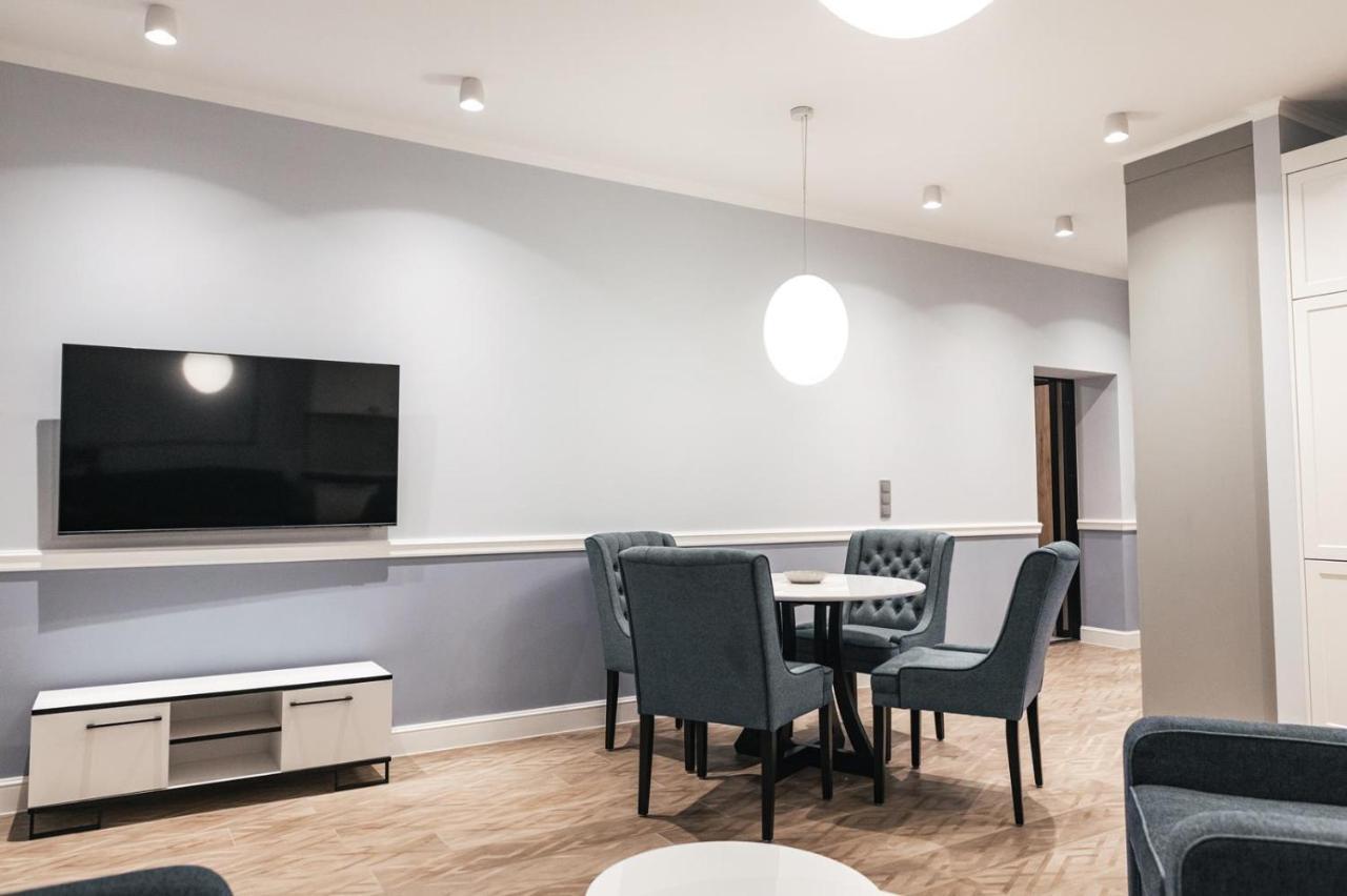Apartamenty Szkolna ชนิน ภายนอก รูปภาพ