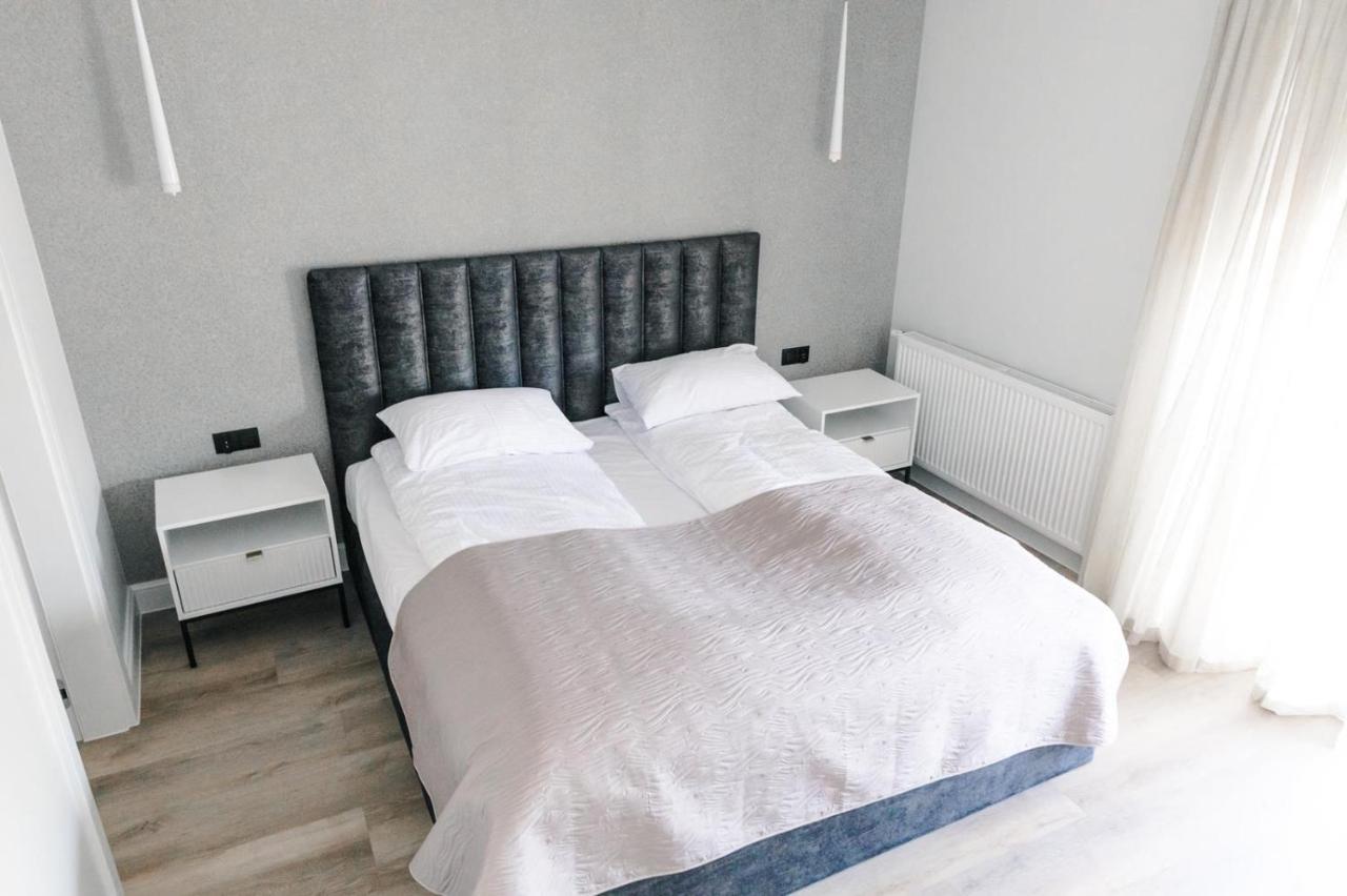 Apartamenty Szkolna ชนิน ภายนอก รูปภาพ