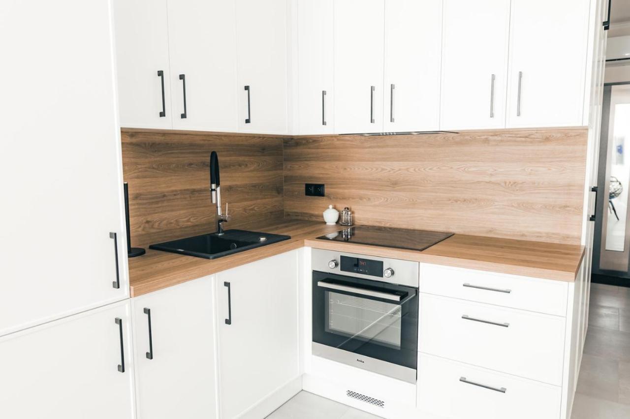 Apartamenty Szkolna ชนิน ภายนอก รูปภาพ